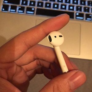 Apple Right AirPods